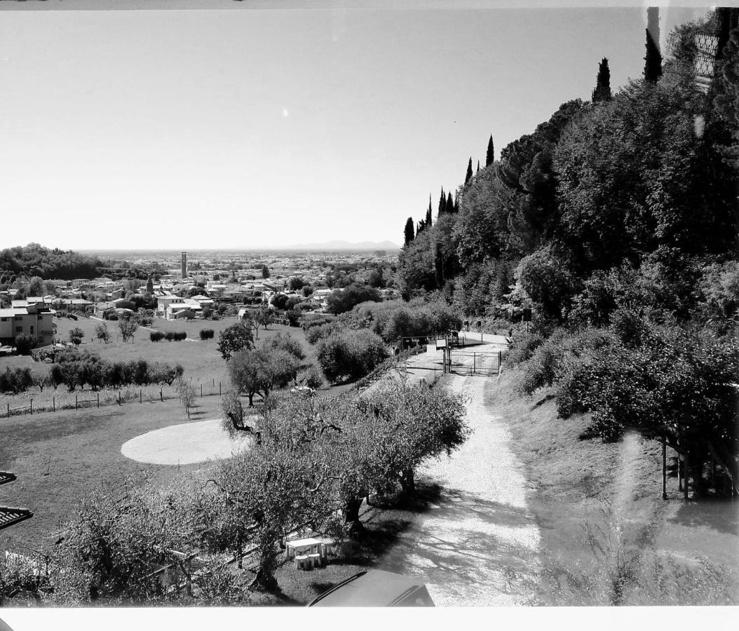 Casa Vittoria Guest House Romano D'Ezzelino Exteriör bild