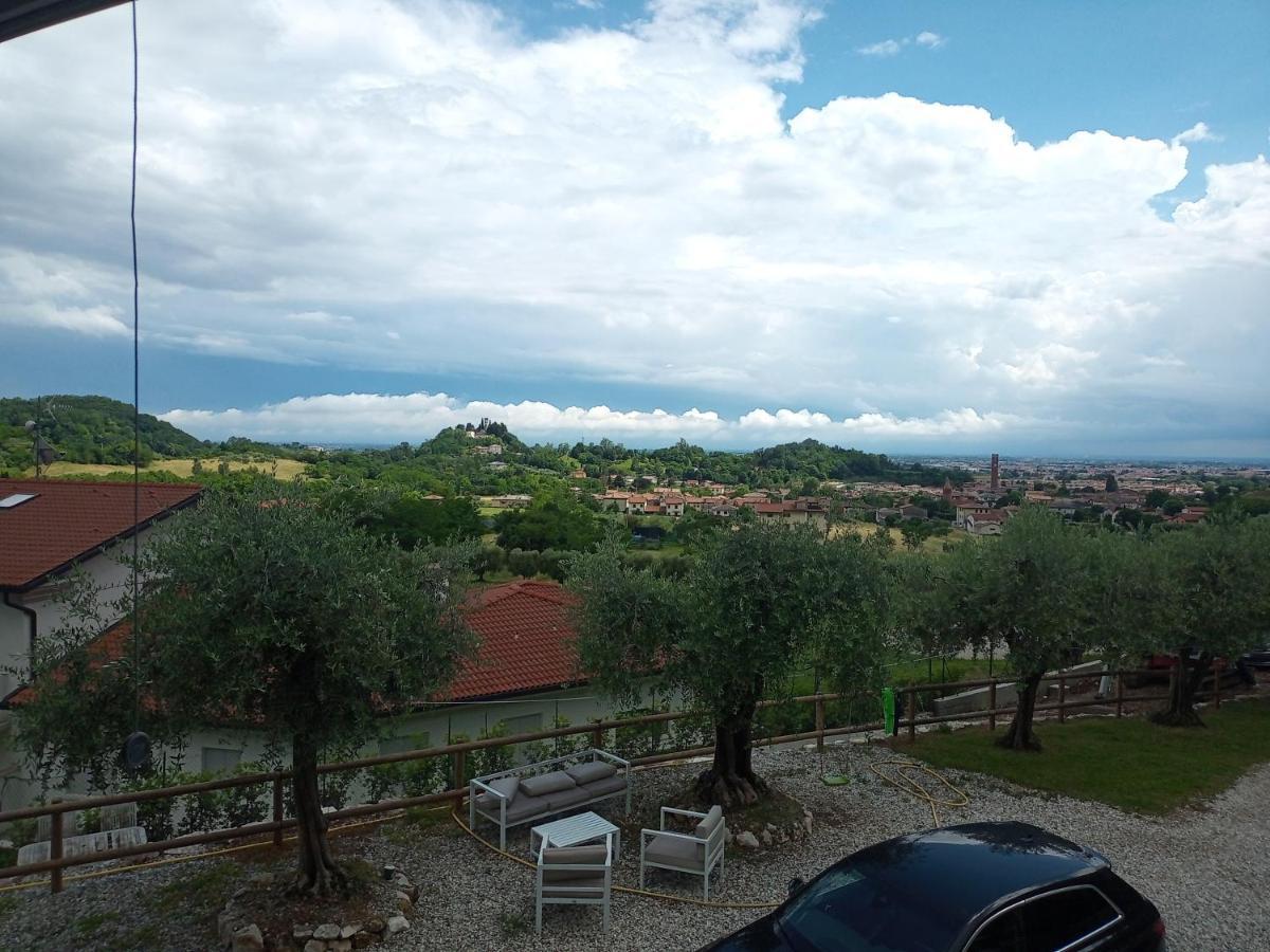 Casa Vittoria Guest House Romano D'Ezzelino Exteriör bild